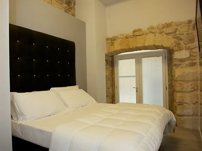 Fabris Palace בית הארחה 3*